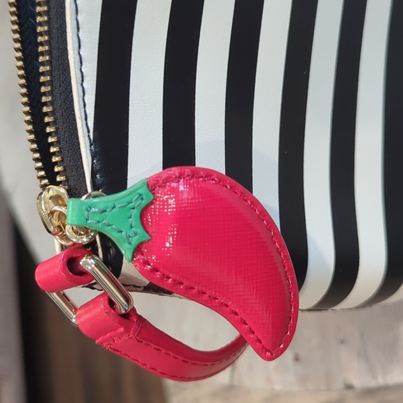 Rare Kate Spade New York EXTRA SPICY MILLIE CROSSBODY like new - Picture 6 of 10